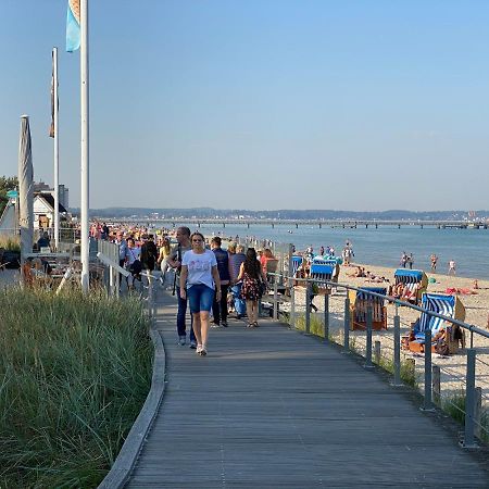 Moderne 3-Zi-Wohnung mit Meerblick direkt am Strand Scharbeutz Exterior foto